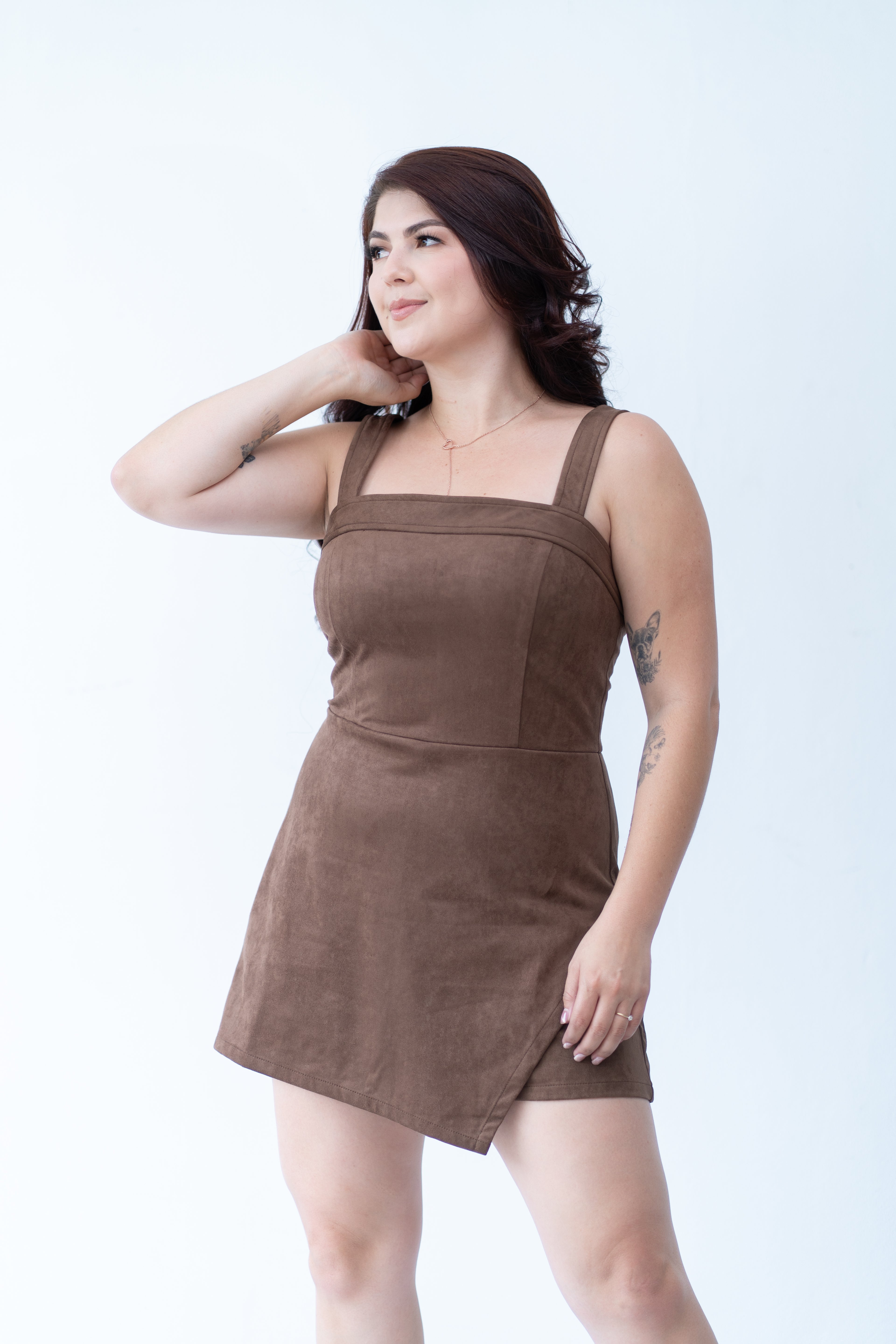 Vestido/skort corto tipo gamuza- Café