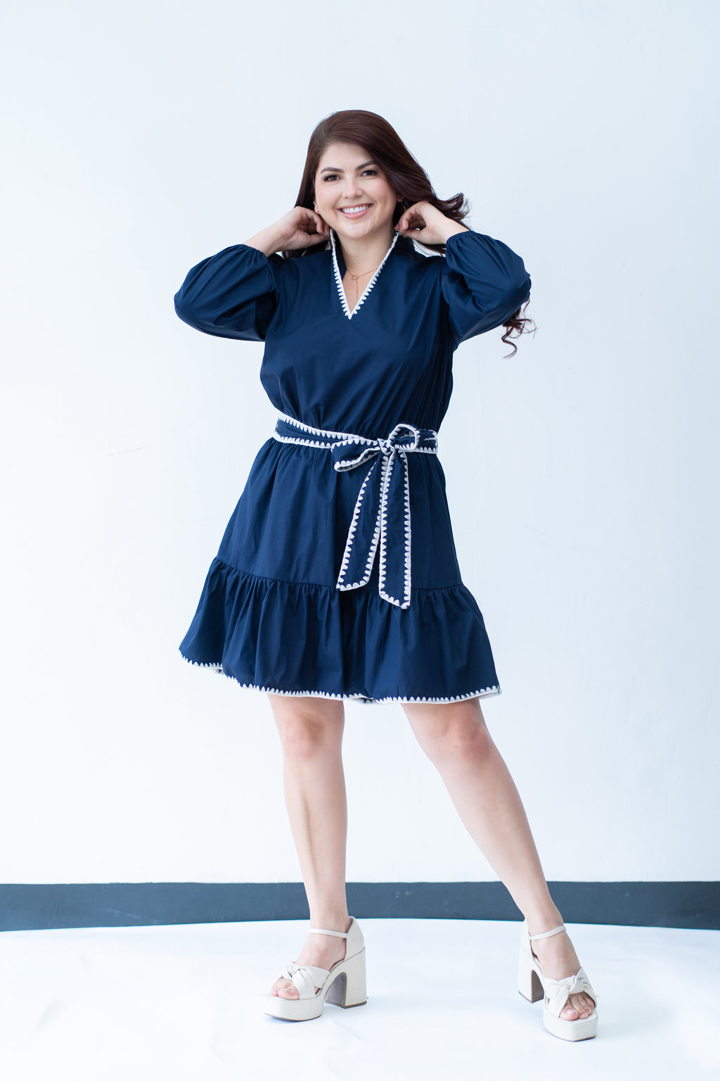 Vestido azul oscuro con Lazo a la cintura