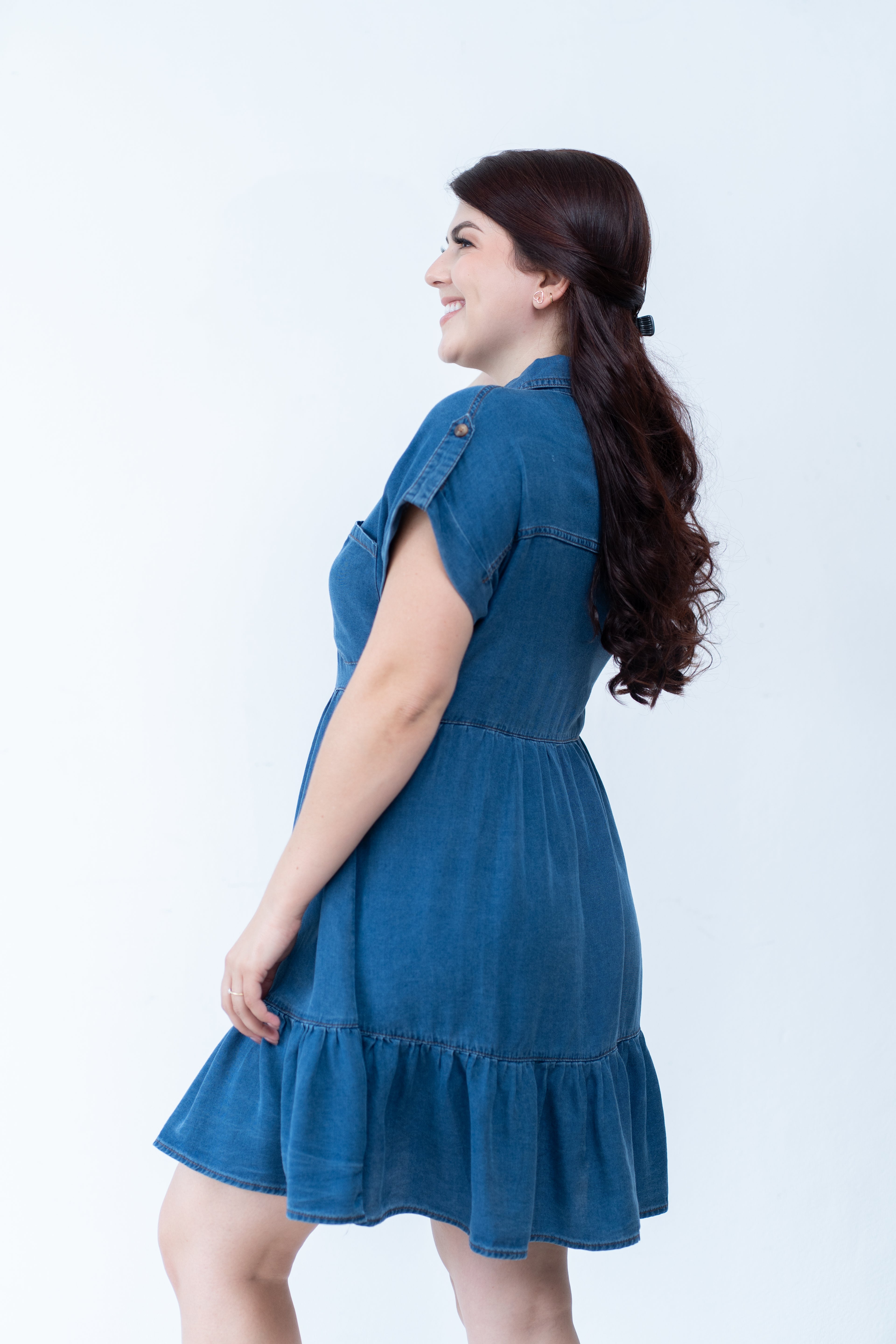 Vestido de mezclilla corto con manga corta