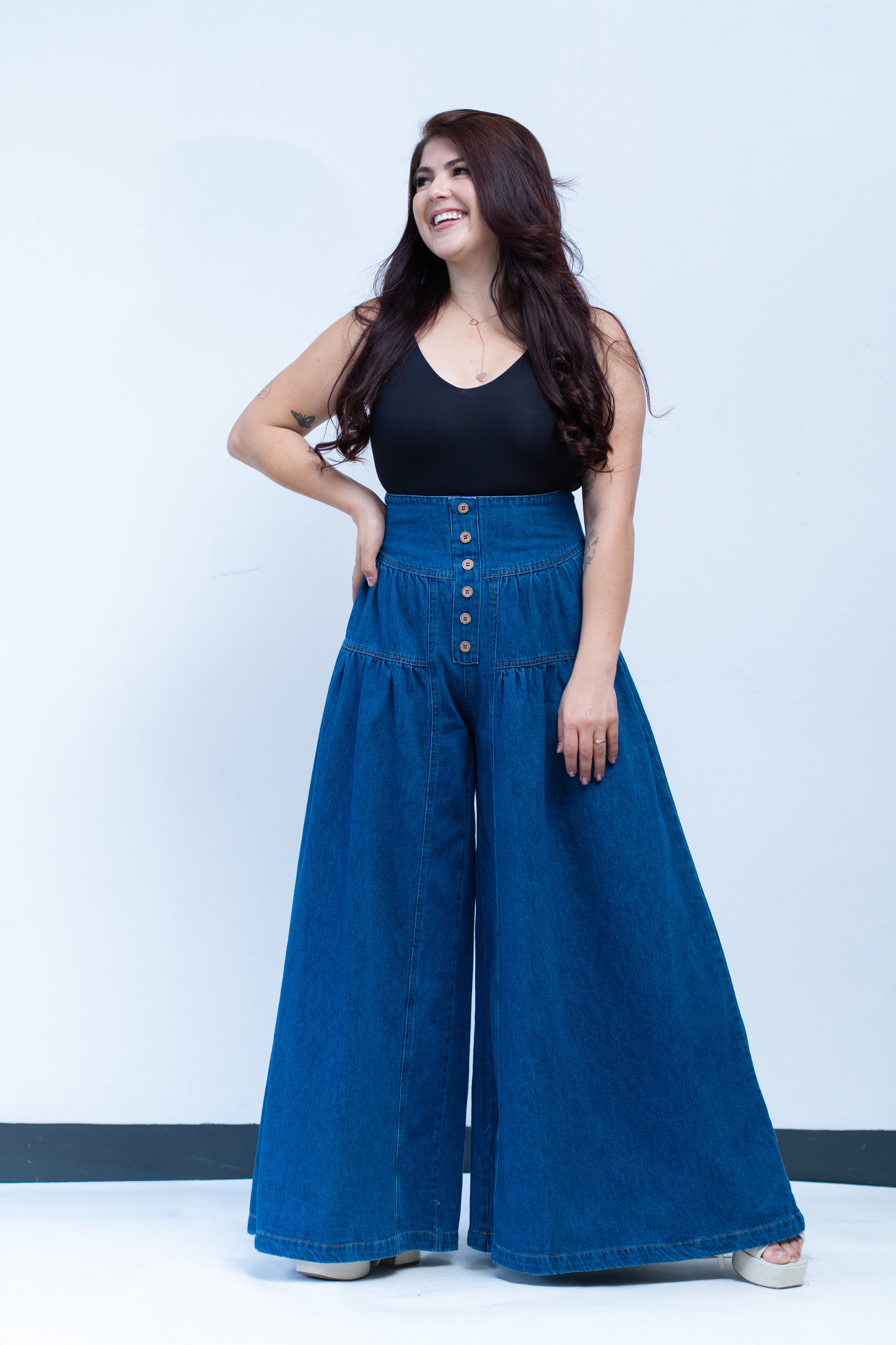 Pantalón tipo falda de mezclilla