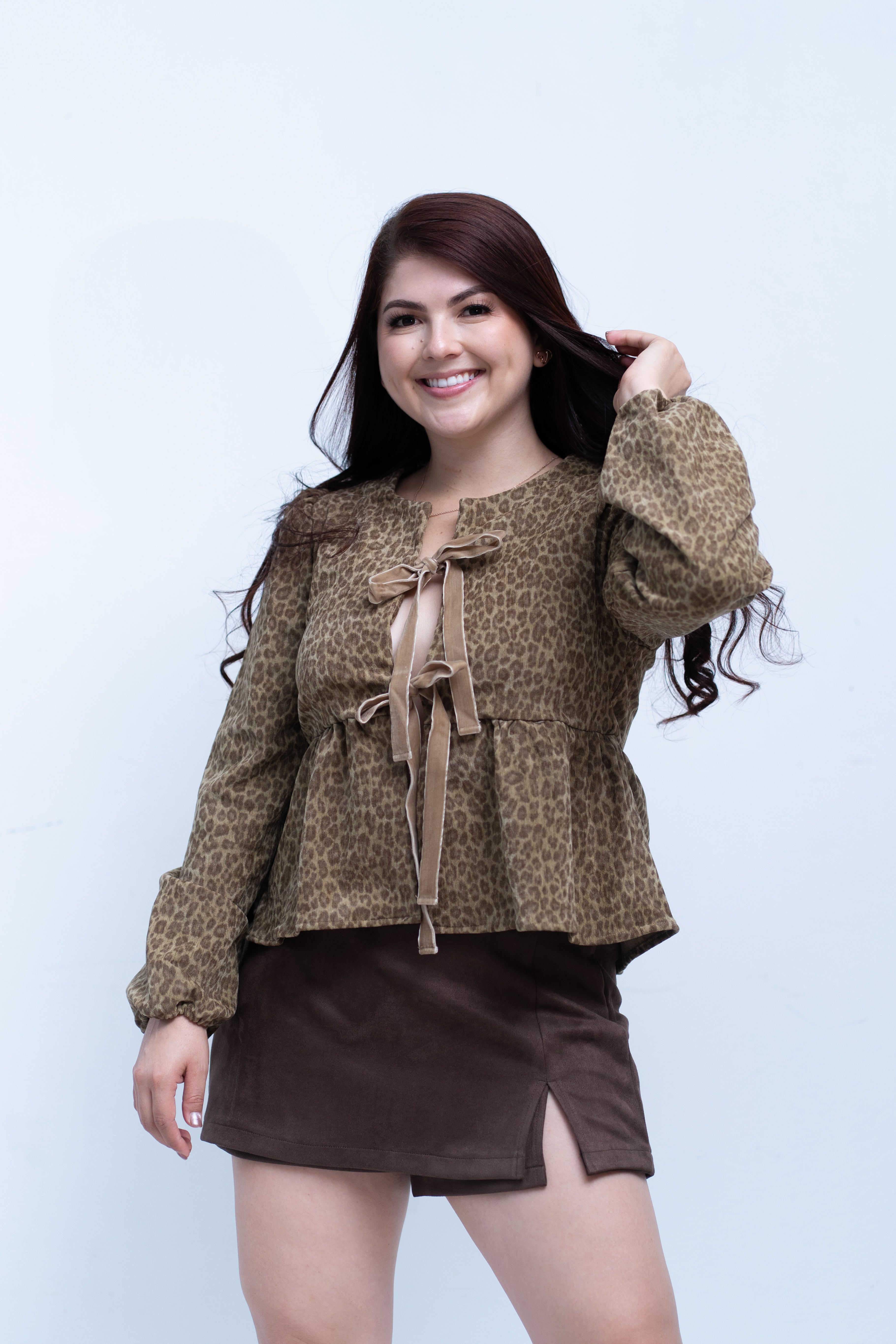 Blusa animal print con dos lazos